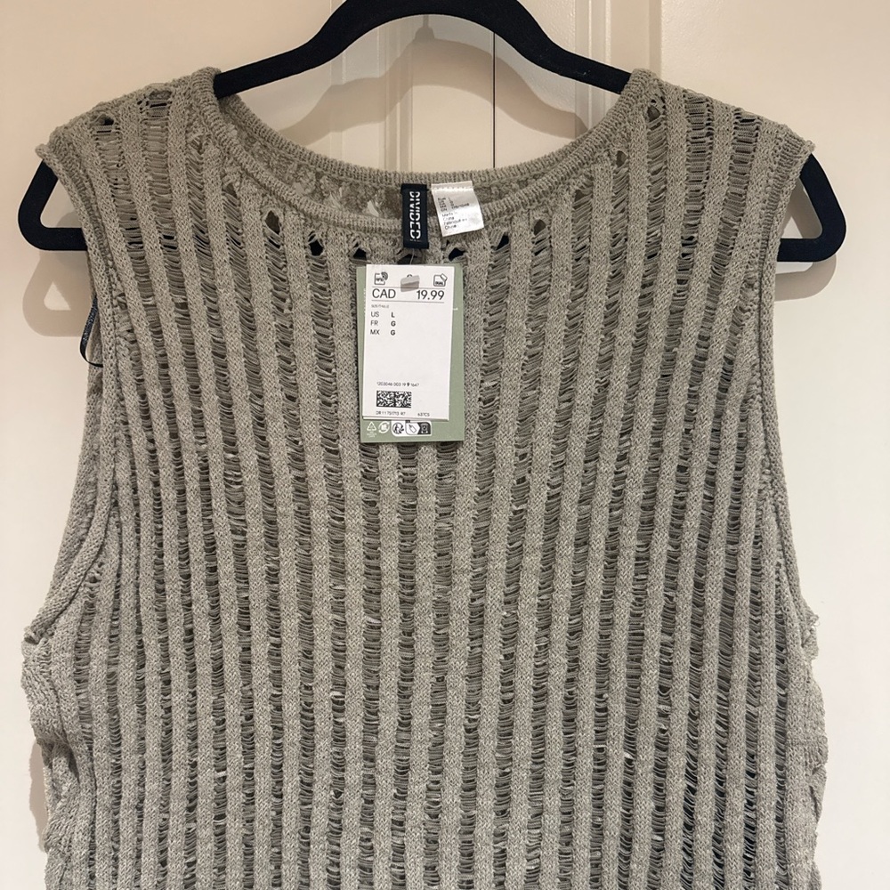 Divided Light Green Ribbed Tank Top - Picture 3 of 8